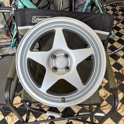 あきら様 タイヤホイール③ i00063976_img1.jpg