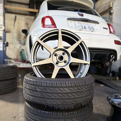 アバルトホイール